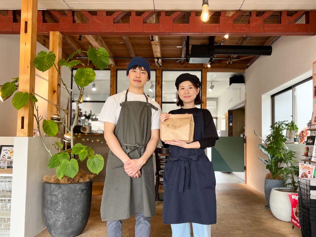 FLOPPY BURGER HOUSE」特別なのに背伸びしない、グルメバーガーと